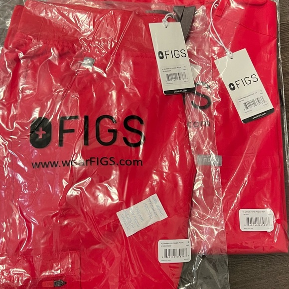 BMWT Figs Scrubs Pop Red - Picture 3 of 3